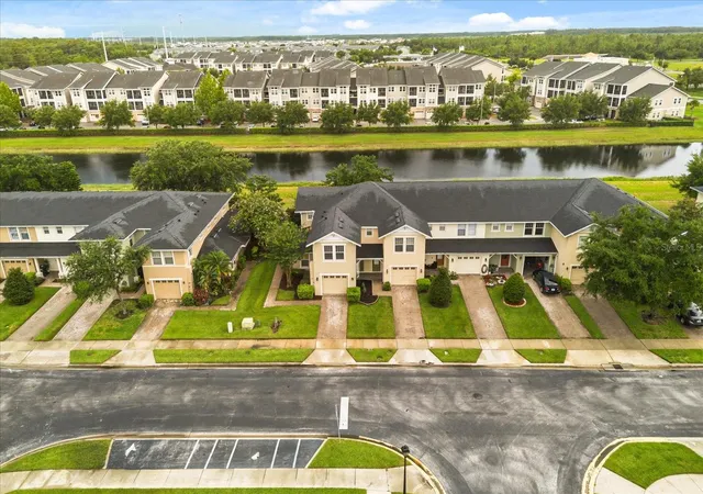 Photo 3 of Townhouse for sale at 5454 Caramella Dr, Orlando, FL 32829 | MLS# S5151953 | Listing updated on 2026-06-28