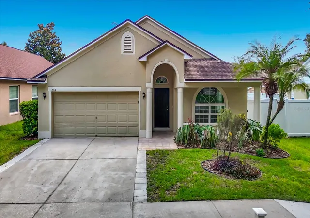 1st image of 805 Lesa Glen Pl, Brandon, FL 33510 | MLS# C7527379