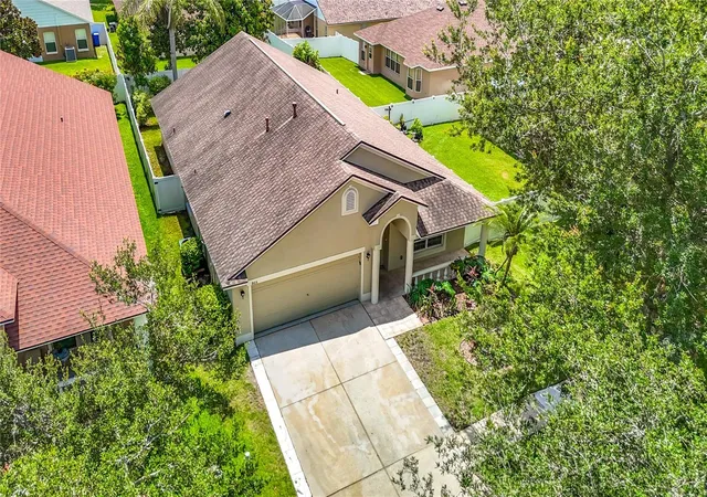 3rd image of 805 Lesa Glen Pl, Brandon, FL 33510 | MLS# C7527379