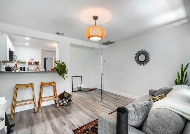 Photo 2 of House for sale at 940 25th Street N, Saint Petersburg, FL 33713 | MLS# TB8519512 | Listing updated on 2026-07-10