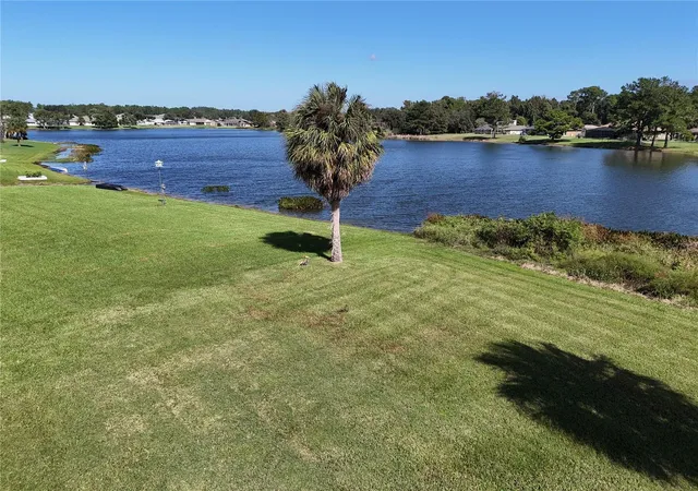 Photo 1 of Single family home for sale at 5 Hickory Loop, Ocala, FL 34472 | MLS# R4911458 | Listing updated on 2026-10-22