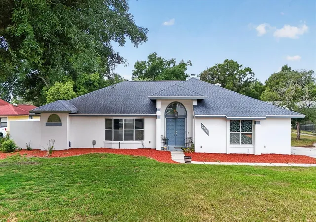 Photo 1 of Single family home for sale at 33913 Sabal Way, Leesburg, FL 34788 | MLS# G5113831 | Listing updated on 2026-10-01