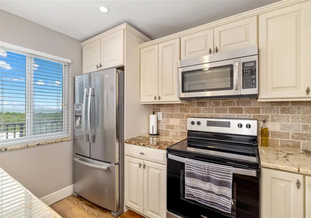 Photo 3 of Condo for sale at 8911 Midnight Pass Rd #409, Sarasota, FL 34242 | MLS# N6144720 | Listing updated on 2026-09-22