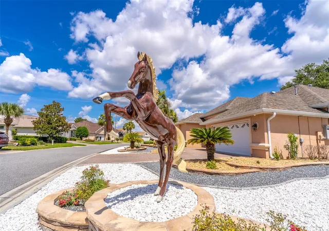 Photo 3 of Single family home for sale at 8508 Sw 84th Loop, Ocala, FL 34481 | MLS# OM726691 | Listing updated on 2026-08-19