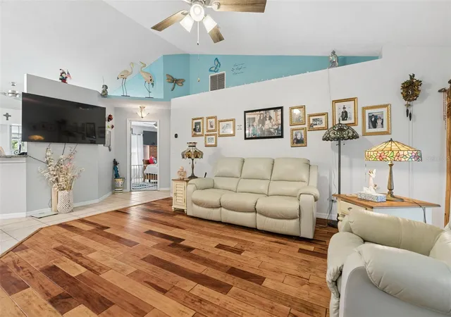 5th image of 4025 S Linwood Ter, Inverness, FL 34452 | MLS# OM726692