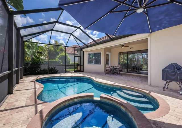 Photo 4 of Single family home for sale at 13017 Ramblewood Trl, Bradenton, FL 34211 | MLS# A4697138 | Listing updated on 2026-09-30