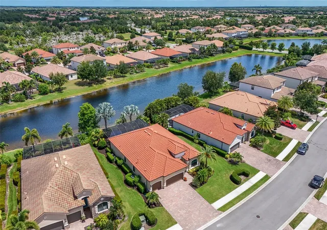 Photo 3 of Single family home for sale at 13017 Ramblewood Trl, Bradenton, FL 34211 | MLS# A4697138 | Listing updated on 2026-09-30