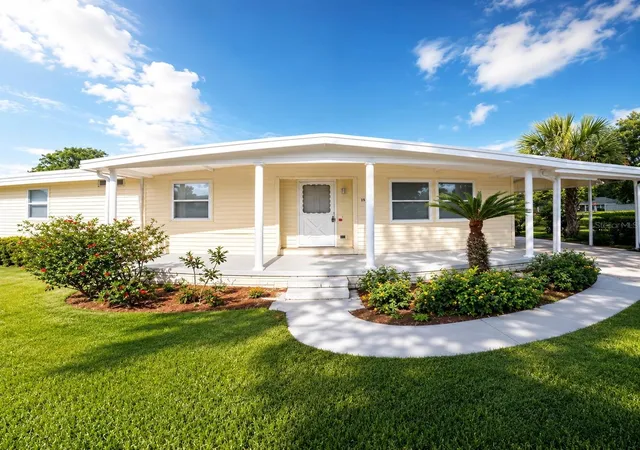 Photo 1 of Single family home for sale at 15 Ne 63rd Court, Ocala, FL 34470 | MLS# R4911460 | Listing updated on 2026-07-25