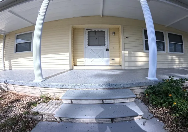 Photo 2 of Single family home for sale at 15 Ne 63rd Court, Ocala, FL 34470 | MLS# R4911460 | Listing updated on 2026-07-25