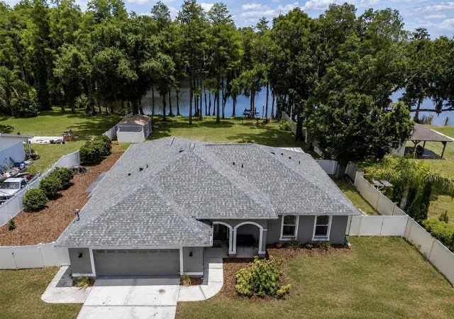 Homes for sale in Lutz, FL | 219 Willow Bend Pkwy, Lutz, FL 33549 | MLS# TB8519553
