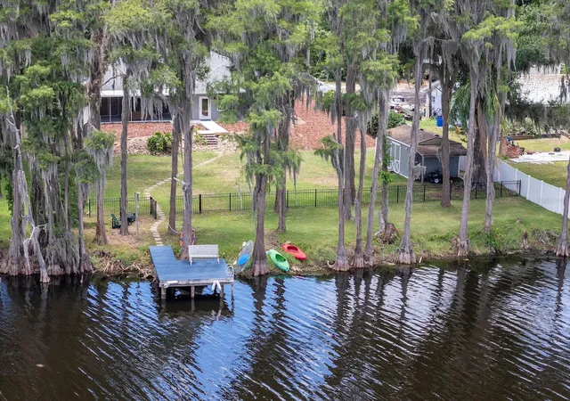 Homes for sale in Lutz, FL | 219 Willow Bend Pkwy, Lutz, FL 33549 | MLS# TB8519553