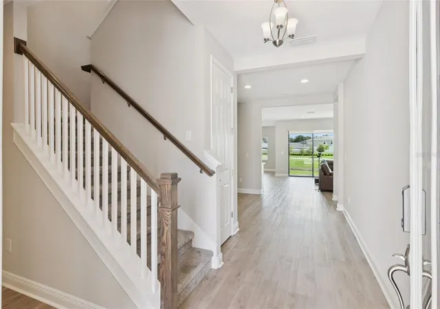 5th image of 14825 Paddock Pond Ave, Lithia, FL 33547 | MLS# O6417104