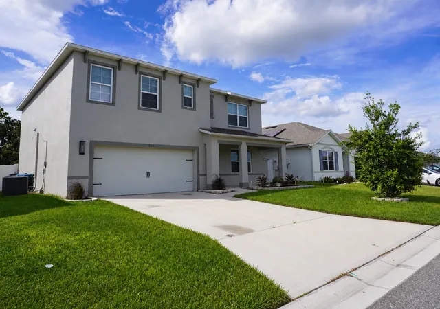 Photo 1 of Single family home for sale at 323 Harbour Way, Mulberry, FL 33860 | MLS# S5151964 | Listing updated on 2026-09-24