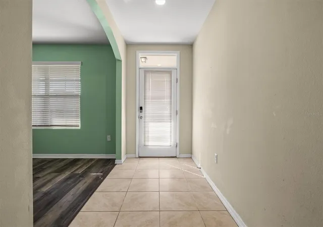 Photo 3 of Single family home for sale at 323 Harbour Way, Mulberry, FL 33860 | MLS# S5151964 | Listing updated on 2026-09-24