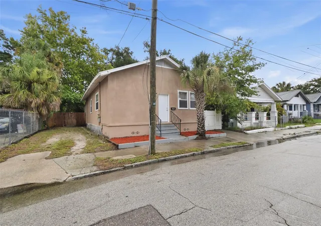 Photo 2 of Single family home for sale at 3107 N 16th Street, Tampa, FL 33605 | MLS# O6417110 | Listing updated on 2026-10-20