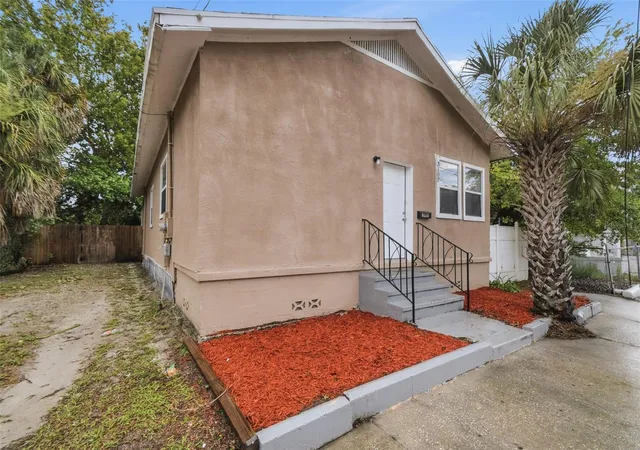 Photo 4 of Single family home for sale at 3107 N 16th Street, Tampa, FL 33605 | MLS# O6417110 | Listing updated on 2026-10-20