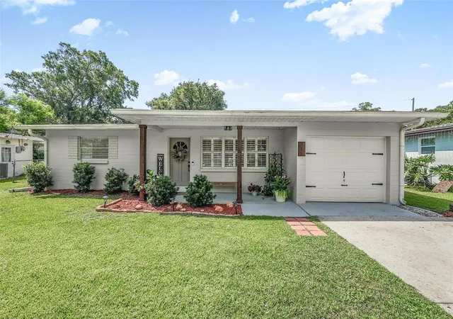Homes for sale in South Daytona, FL | 715 Steele Ave, South Daytona, FL 32119 | MLS# FC319292