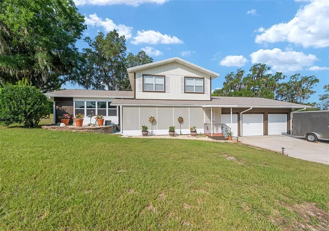 Photo 3 of Single family home for sale at 30 Emerald Run, Ocala, FL 34472 | MLS# OM726702 | Listing updated on 2026-09-02