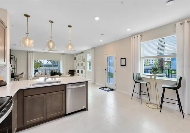 5th image of 3242 Pondside Way, Sanford, FL 32773 | MLS# O6417136