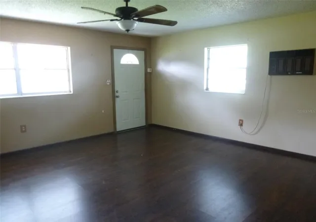 2nd image of 318 Central Ave, Frostproof, FL 33843 | MLS# K4903564