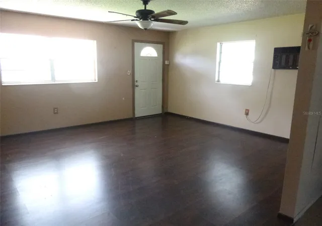 3rd image of 318 Central Ave, Frostproof, FL 33843 | MLS# K4903564
