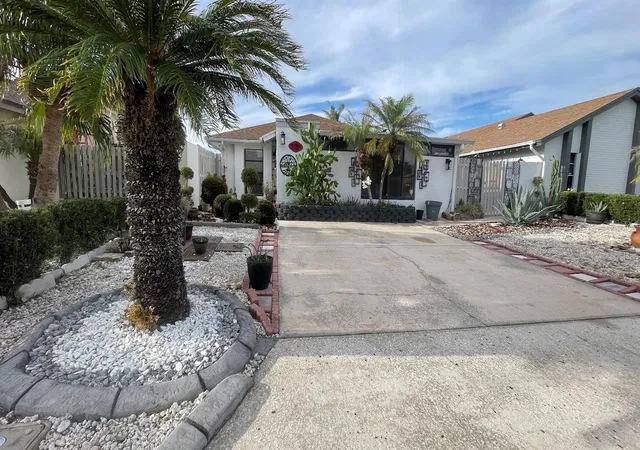 Photo 1 of Sale Pending at 6181 Springwater St, Orlando, FL 32822 | MLS# O6417144 | Listing updated on 2026-08-13