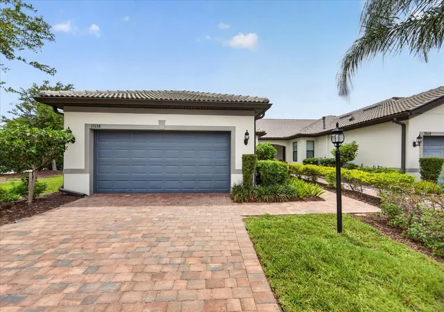 Photo 1 of Single family home for sale at 17658 Camden Dr, Bradenton, FL 34202 | MLS# A4697157 | Listing updated on 2026-06-20