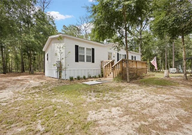 Homes for sale in Bell, FL | 2298 Nw 10th St, Bell, FL 32619 | MLS# GC541236