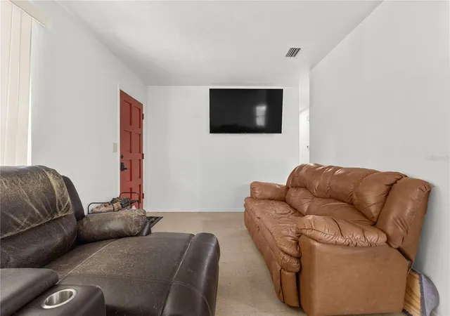 Photo 4 of Single family home for sale at 5030 NW 28th Terrace, Gainesville, FL 32605 | MLS# OM726709 | Listing updated on 2026-08-19