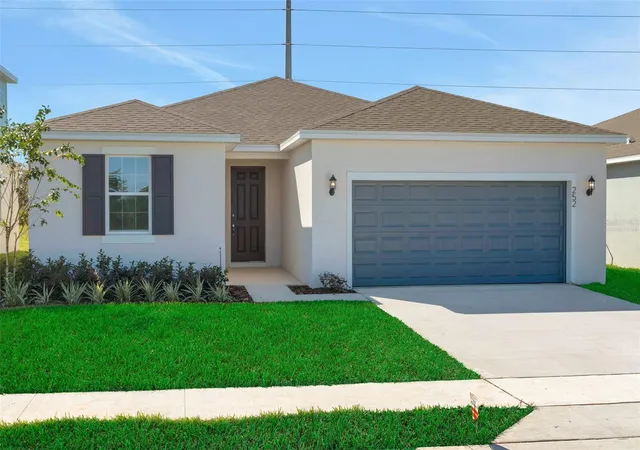 Photo 2 of Single family home for sale at 300 Meredith Blvd, Winter Haven, FL 33881 | MLS# G5113846 | Listing updated on 2026-08-30