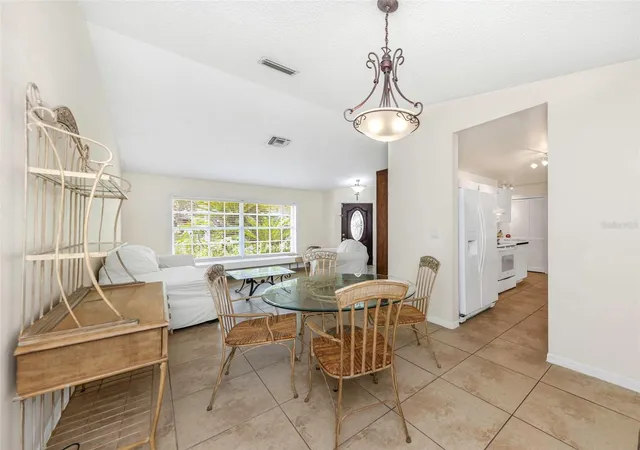 5th image of 2437 Hawk Ave, Palm Harbor, FL 34683 | MLS# W7886760