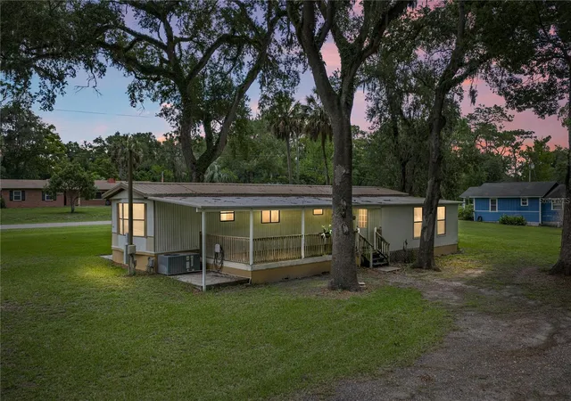 Homes for sale in Zephyrhills, FL | 7450 23rd St, Zephyrhills, FL 33540 | MLS# TB8519628