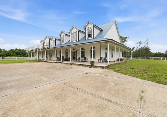 Photo 1 of Single family home for sale at 31243 Bear Pond Dr, Sorrento, FL 32776 | MLS# O6417163 | Listing updated on 2026-08-20
