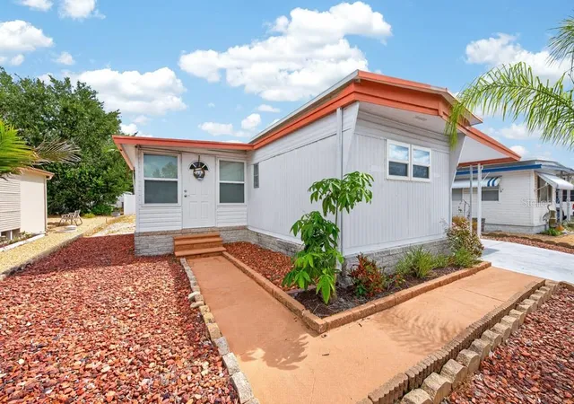Photo 2 of Manufactured home for sale at 3527 Tiki Dr, Holiday, FL 34691 | MLS# TB8519648 | Listing updated on 2026-07-30