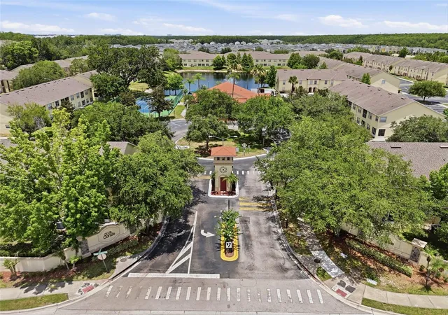 Homes for sale in Kissimmee, FL | 2788 Club Cortile Circle, Kissimmee, FL 34746 | Houzeo