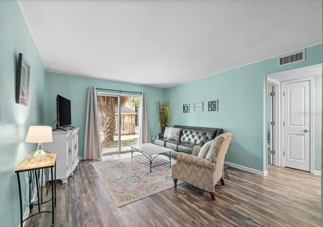 Homes for sale in Gainesville, FL | 507 Nw 39Th Rd #110, Gainesville, FL 32607 | MLS# GC541239