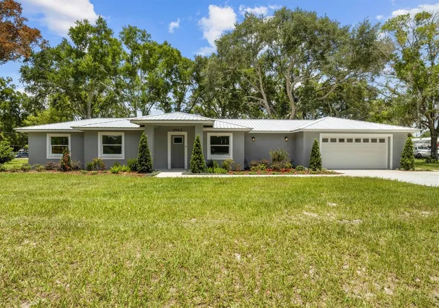 Photo 1 of Sale Pending at 3945 Chart Prine Rd, Lakeland, FL 33810 | MLS# L4962787 | Listing updated on 2026-10-28