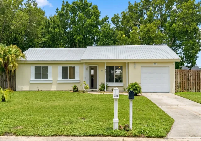 Photo 1 of Single family home for sale at 731 Sw 24th Street, Vero Beach, FL 32962 | MLS# K4903566 | Listing updated on 2026-10-07