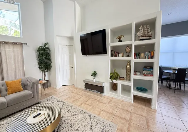 Photo 1 of Single family home for sale at 2659 Autumn Crk Cir, Kissimmee, FL 34747 | MLS# S5151983 | Listing updated on 2026-09-11