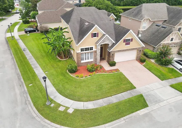 Photo 3 of Single family home for sale at 930 Spring Oak Cir, Orlando, FL 32828 | MLS# O6417211 | Listing updated on 2026-09-22