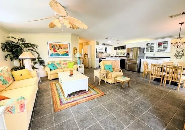 Photo 4 of Manufactured home for sale at 805 S Waterway, Venice, FL 34285 | MLS# N6144725 | Listing updated on 2026-08-05