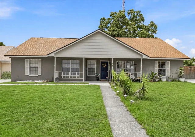 1st image of 3257 Laurel Dale Dr, Tampa, FL 33618 | MLS# TB8519689