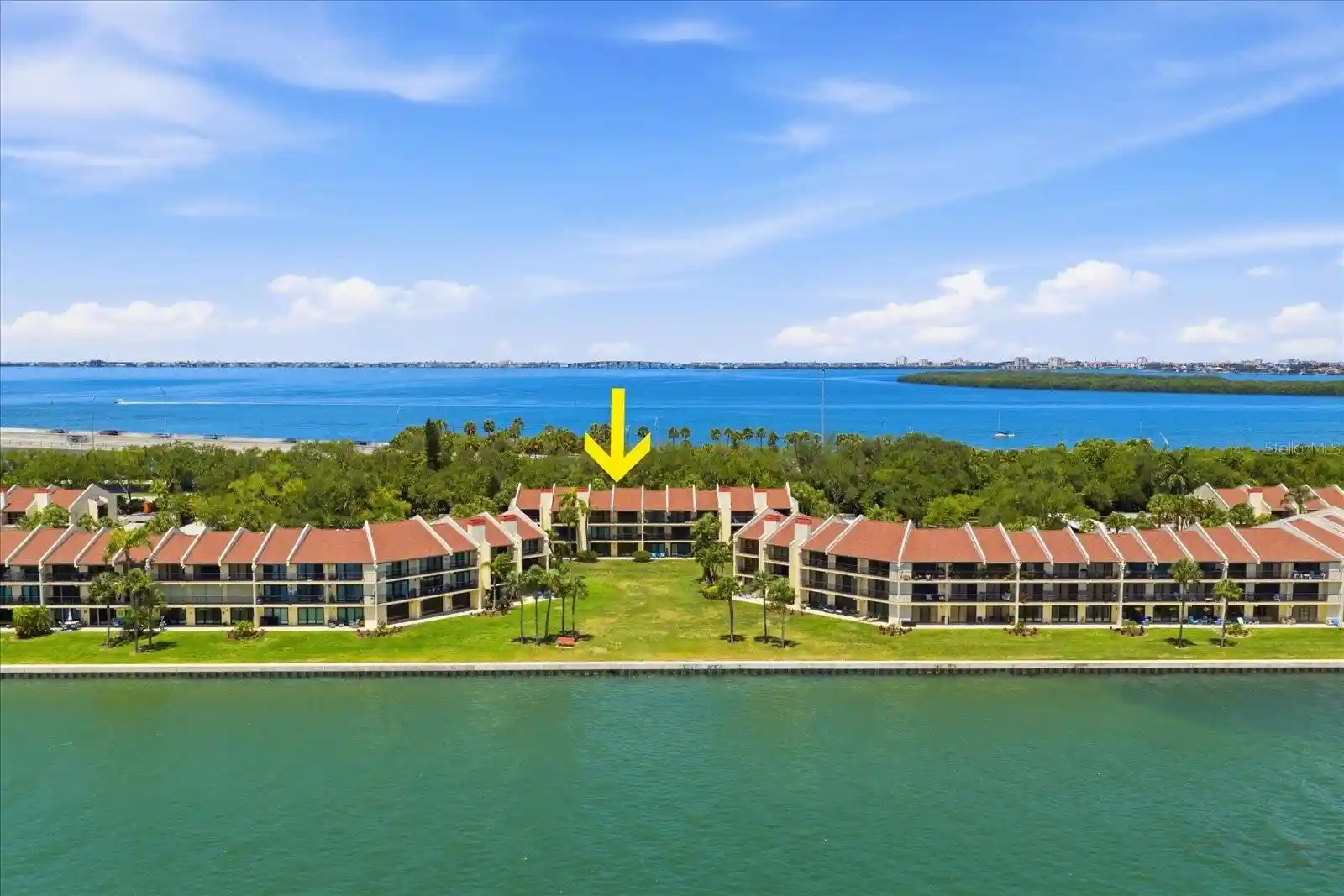 Listing Photo 2 - Condo for sale in 7530 Sunshine Skyway Ln S located at 7530 Sunshine Skyway Ln S, ST PETERSBURG, FL 33711 - Unit #T30