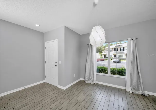 5th image of 5842 Fishhawk Ridge Dr, Lithia, FL 33547 | MLS# TB8519694