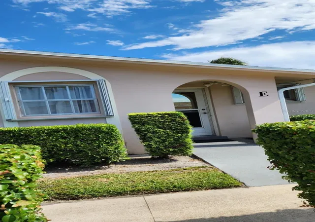 3rd image of 2784 Dudley Dr E #E, West Palm Beach, FL 33415 | MLS# O6417222