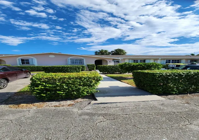 4th image of 2784 Dudley Dr E #E, West Palm Beach, FL 33415 | MLS# O6417222