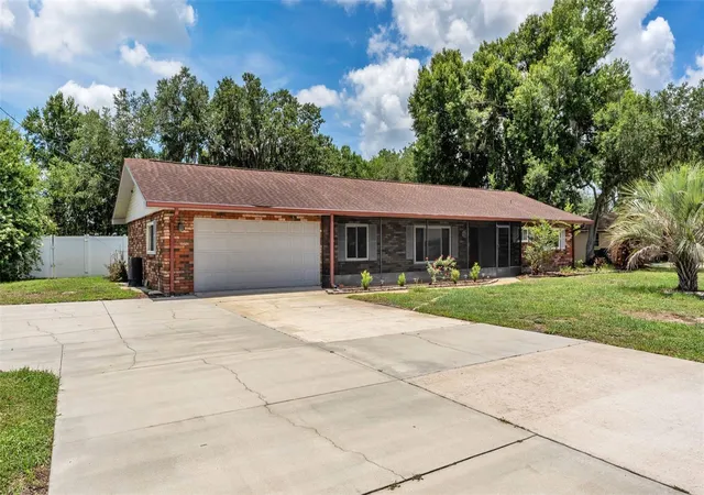 Homes for sale in Mulberry, FL | 3180 Flamingo Ln, Mulberry, FL 33860 | MLS# L4962790