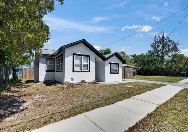2nd image of 1138 Howard St, Clearwater, FL 33756 | MLS# TB8519708