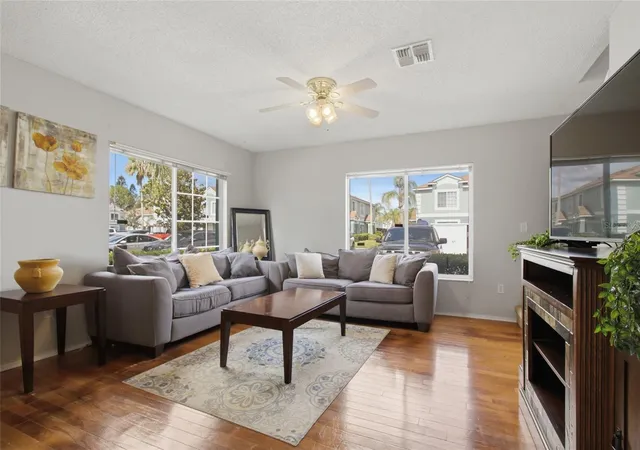 4th image of 1328 Twilridge Pl, Brandon, FL 33511 | MLS# TB8519713