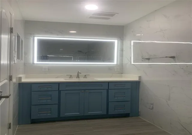 Listing Photo 2 - Condo for sale in building located at 1515 Pinellas Bayway S, St. Petersburg, FL 33715 - Unit #34
